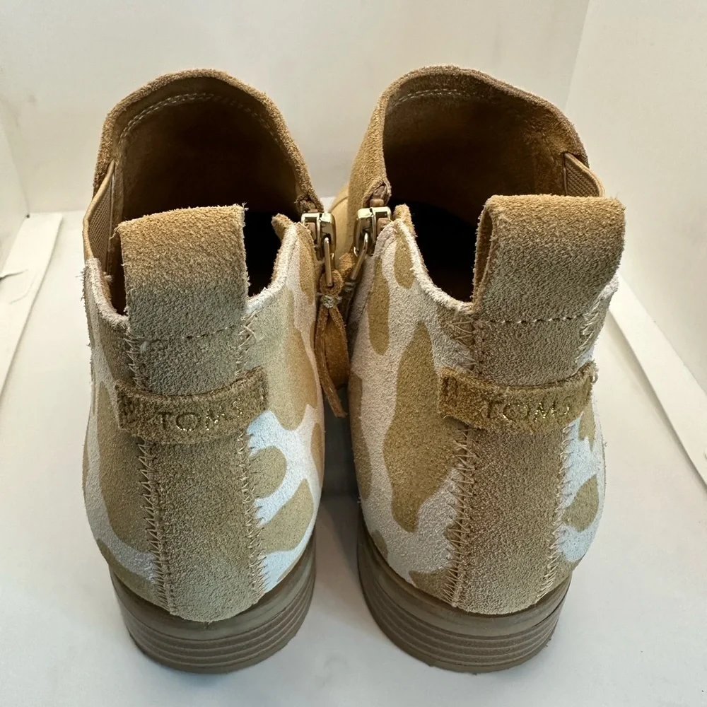 Toms Tan Ankle Boots with Elastic Panels and Low Heel